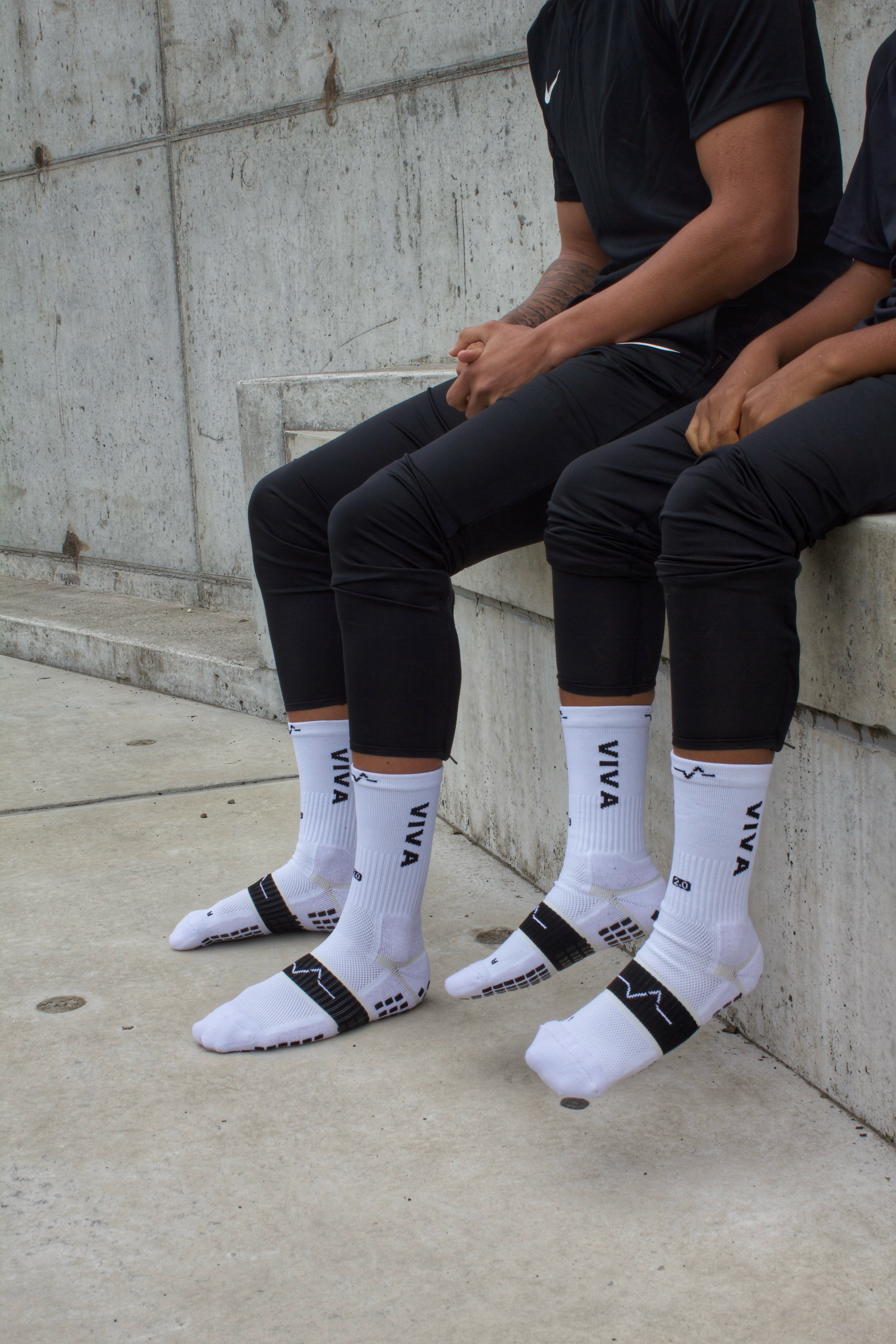 TECHKNIT 2.0 GRIP SOCKS